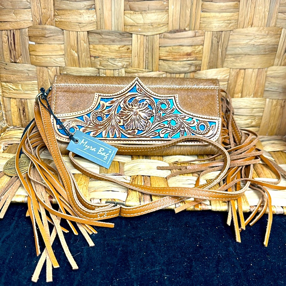 NWT Myra wallet crossbody